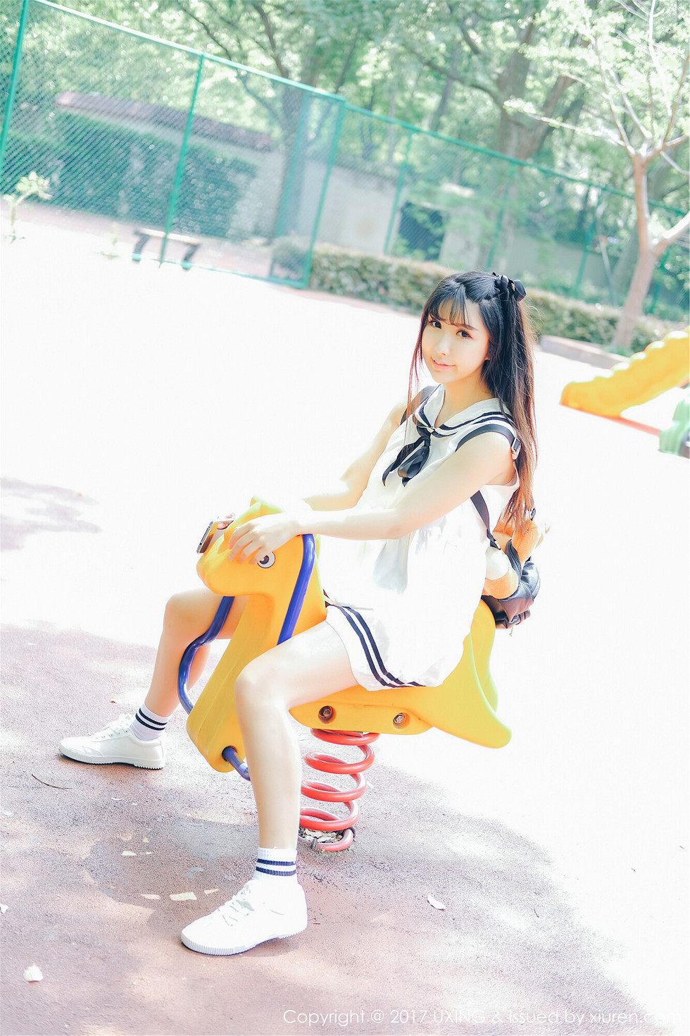 [UXING优星馆]Vol.050_巨乳萝莉晓茜sunny学生装+私房内衣秀完美身材性感写真47P