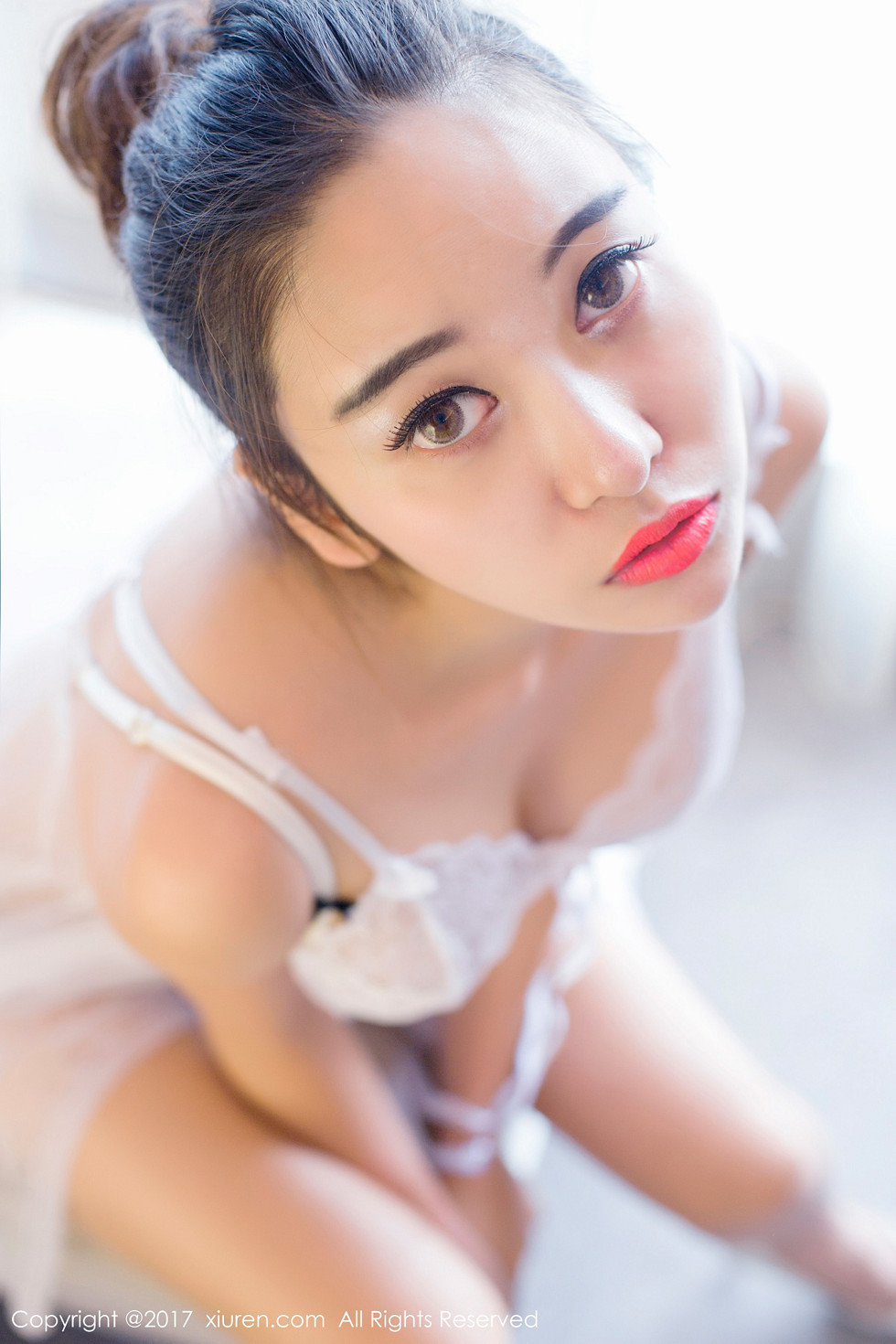 [XiuRen秀人网]No.849_嫩模李梓熙白色蕾丝睡衣+半截死库水爆乳喷血诱惑写真42P