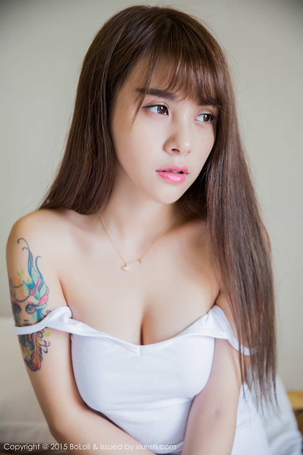 [BoLoli波萝社]Vol.055_嫩模夏美酱撩白色内衣露美乳半球性感私房写真44P