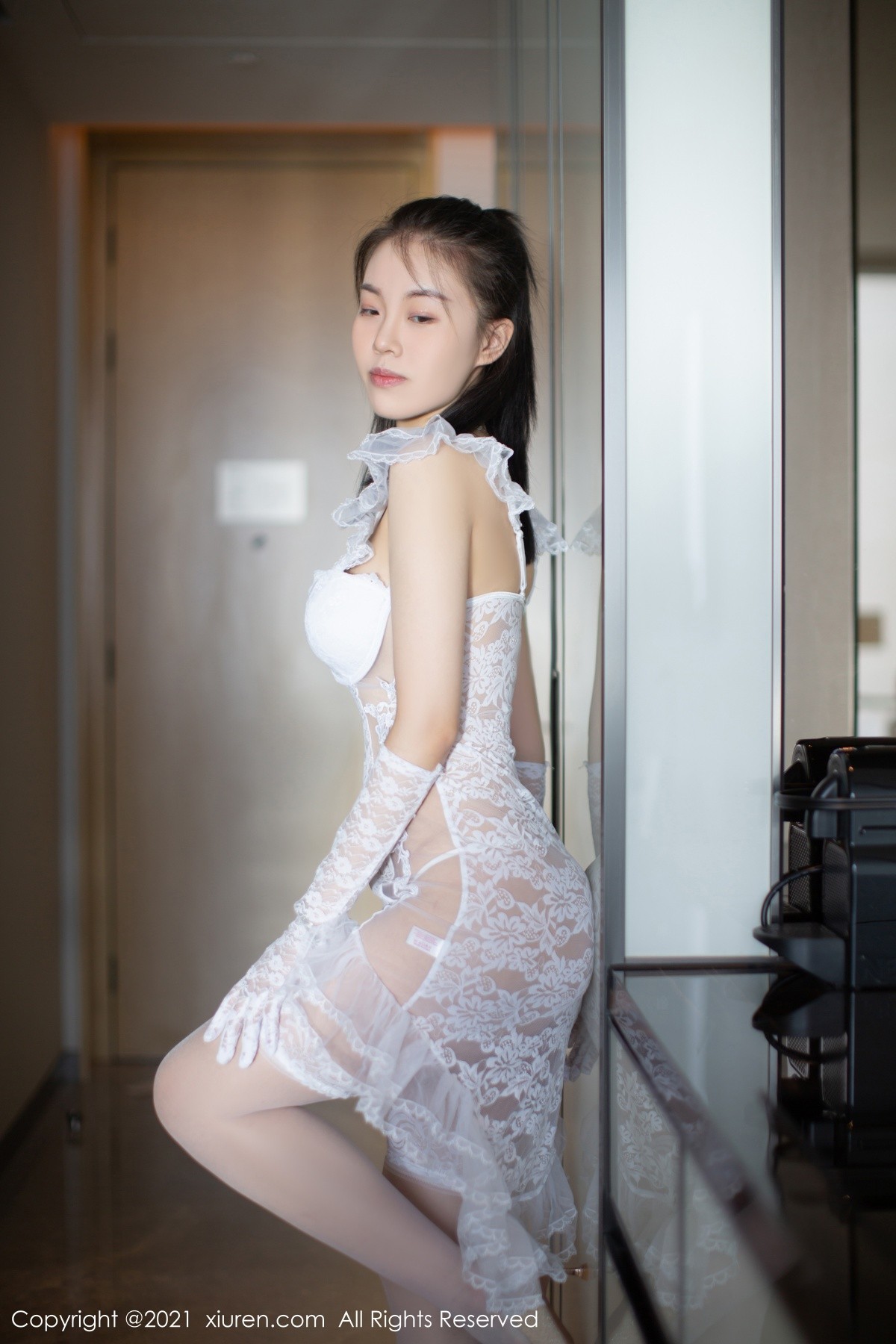 [XiuRen秀人网]No.4119_模特一颗甜蛋黄a私房白色唯美婚纱缕空秀惹火身材完美诱惑写真66P