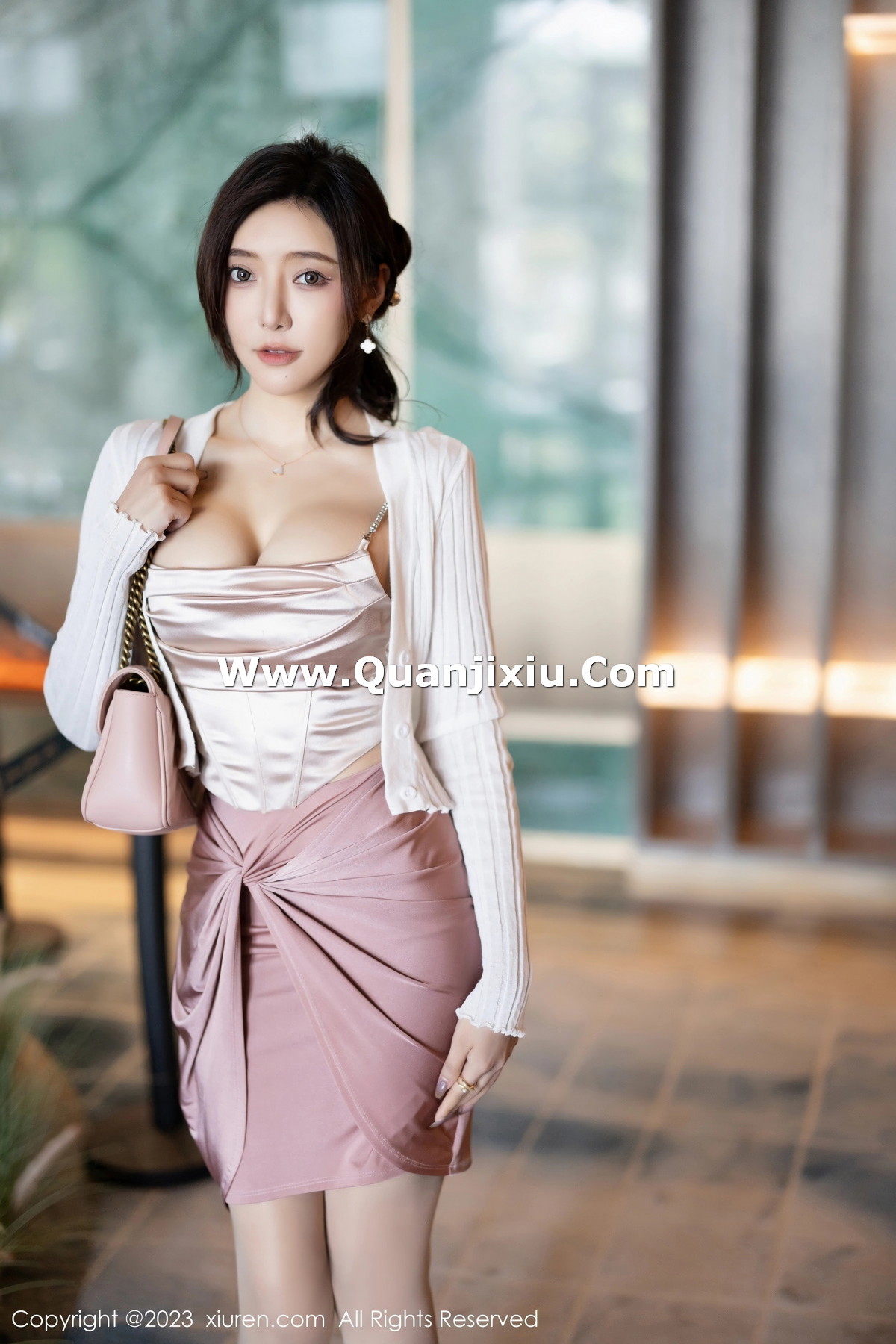 [XiuRen秀人网]No.7640_女神王馨瑶yanni粉色连衣短裙+黑色情趣服秀完美身材诱惑写真88P